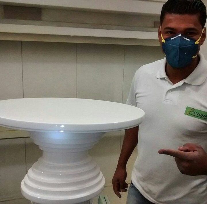 Laca Alto Brilho Espelhado em Móveis